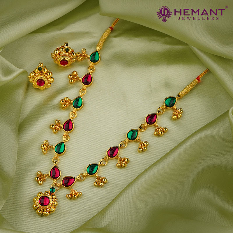 Traditional Maharashtrian Kolhapuri Panadi Har Saj Ghat (with Earrings) - 1042