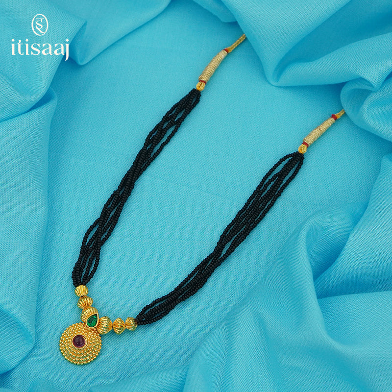 Traditional Maharashtrian Kolhapuri Mangalsutra 3 Utar Jav Saj Rava Tilak - 1154