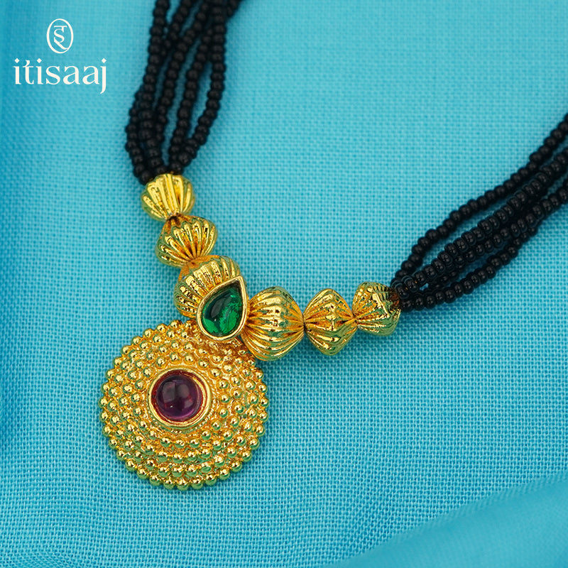 Traditional Maharashtrian Kolhapuri Mangalsutra 3 Utar Jav Saj Rava Tilak - 1154