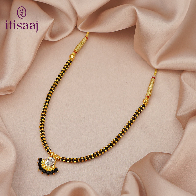 Traditional Maharashtrian Kolhapuri Thushi BG Oval RC Full
