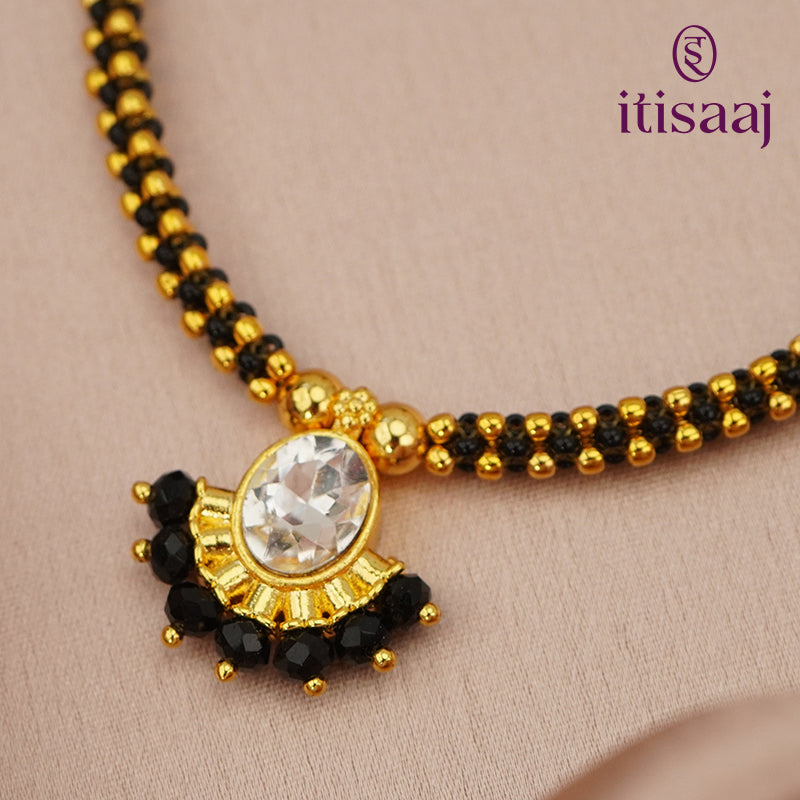 Traditional Maharashtrian Kolhapuri Thushi BG Oval RC Full