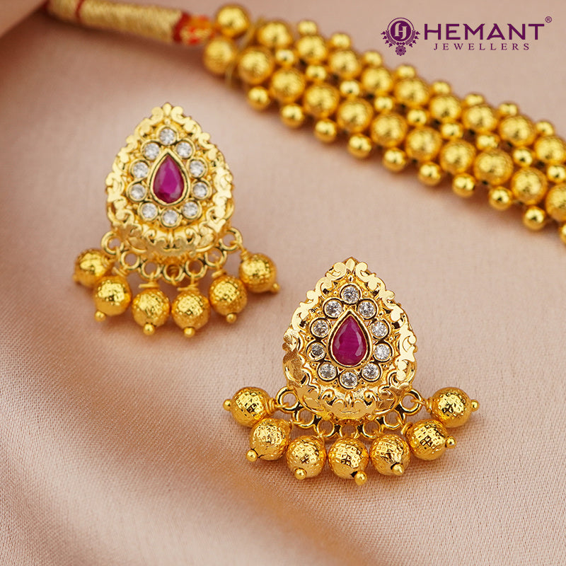 Traditional Maharashtrian Kolhapuri Thushi Patta Golden Karwari Pan RG With Earrings
