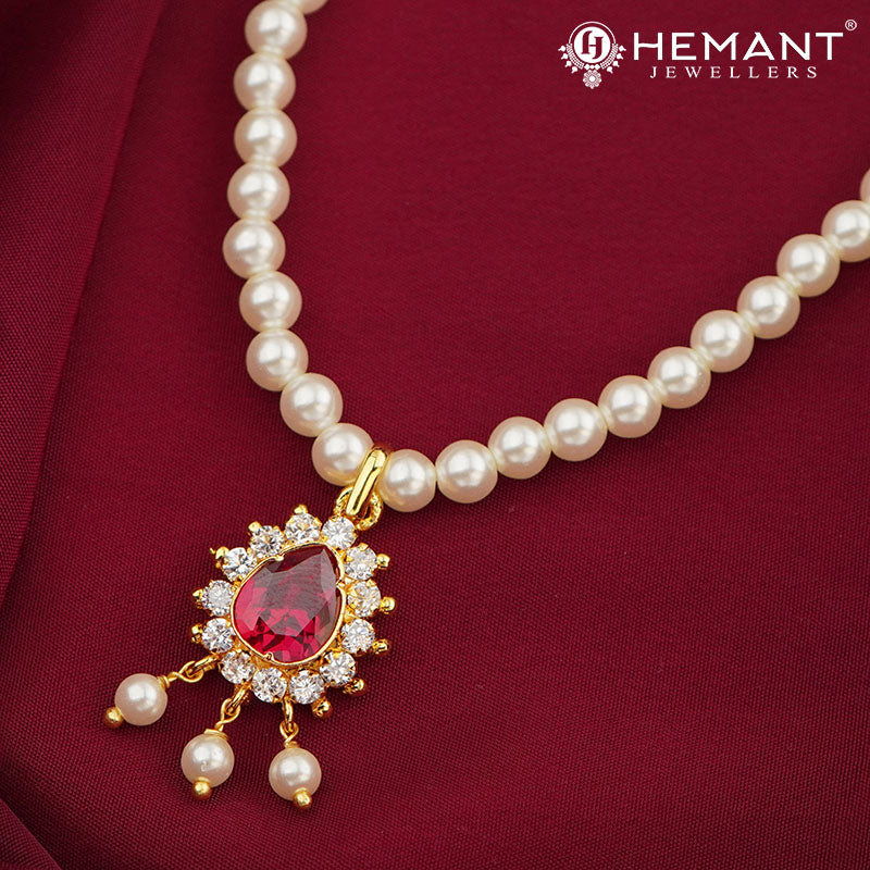 Traditional Maharashtrian Moti Mala Plain Karwari Gadha AD Pan