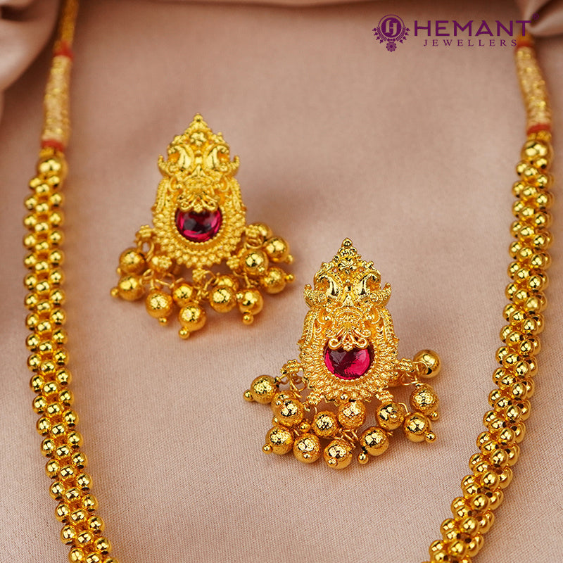 Traditional Maharashtrian Kolhapuri Thushi 2 No. Saj Laxmi with Earrings