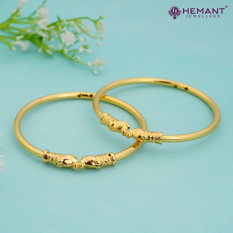 Traditional Maharashtrian Kolhapuri Micro Gold Plated Goth Hastidant Bangles