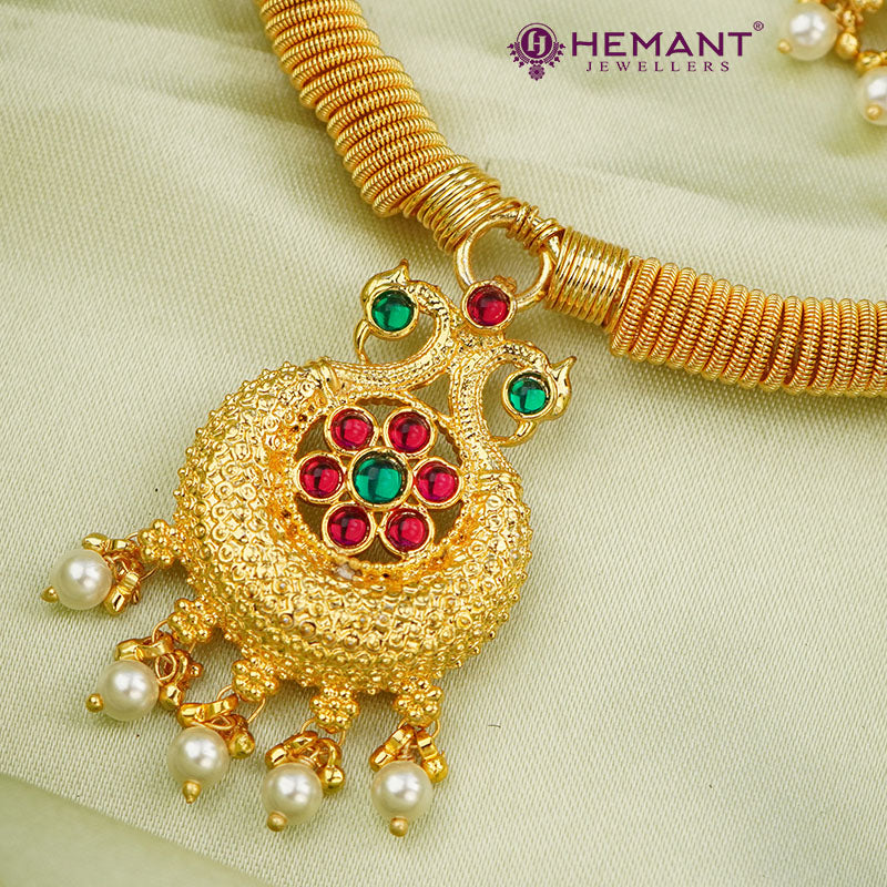 Traditional Maharashtrian Kolhapuri Rukmini Har Peacock Moti