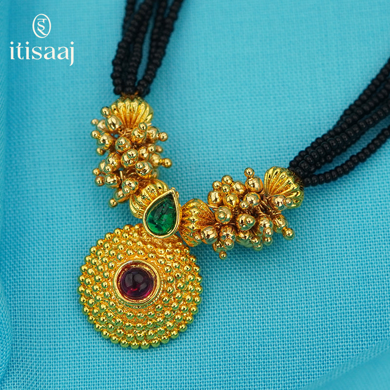 Traditional Maharashtrian Kolhapuri Mangalsutra Small Ghas Saj Rava Tilak - 3471