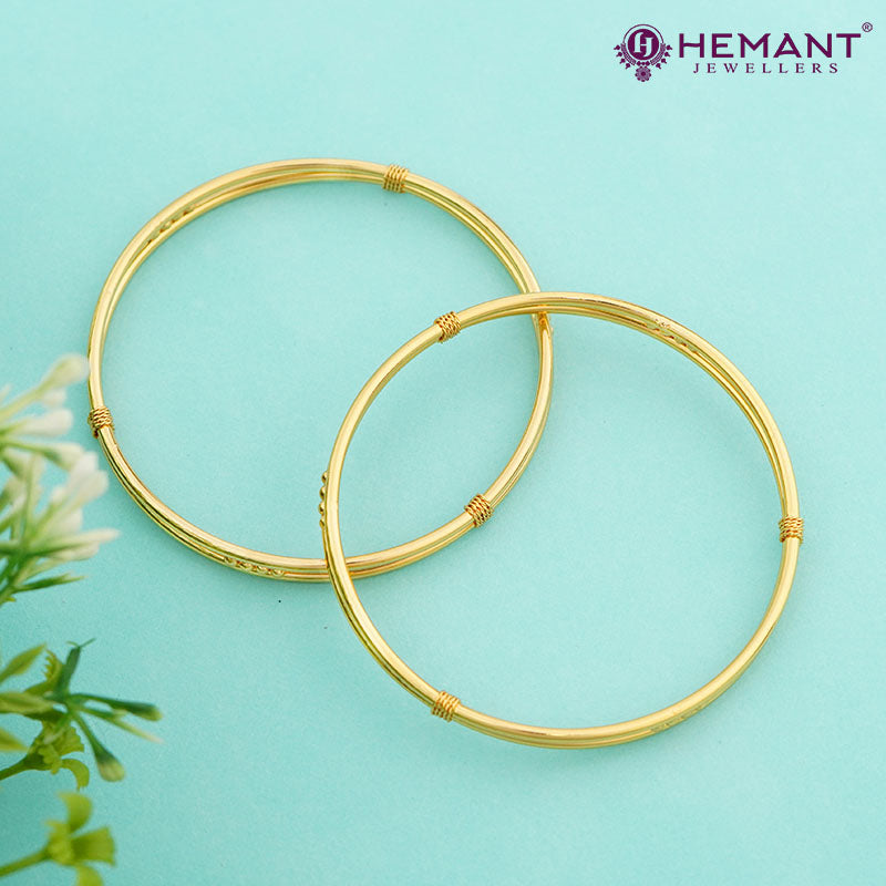 Minimalist Gold-Plated Bangles – Elegant & Stylish