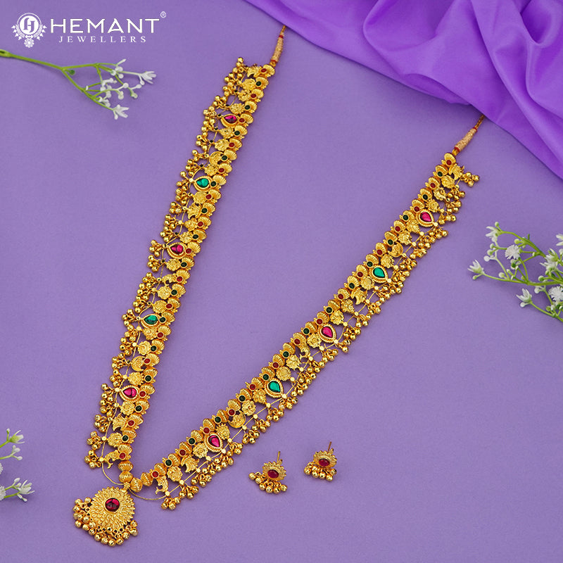 Traditional Maharashtrian Kolhapuri Saaj Jav 5 Panadi 29 Pan Surya (with earrings)