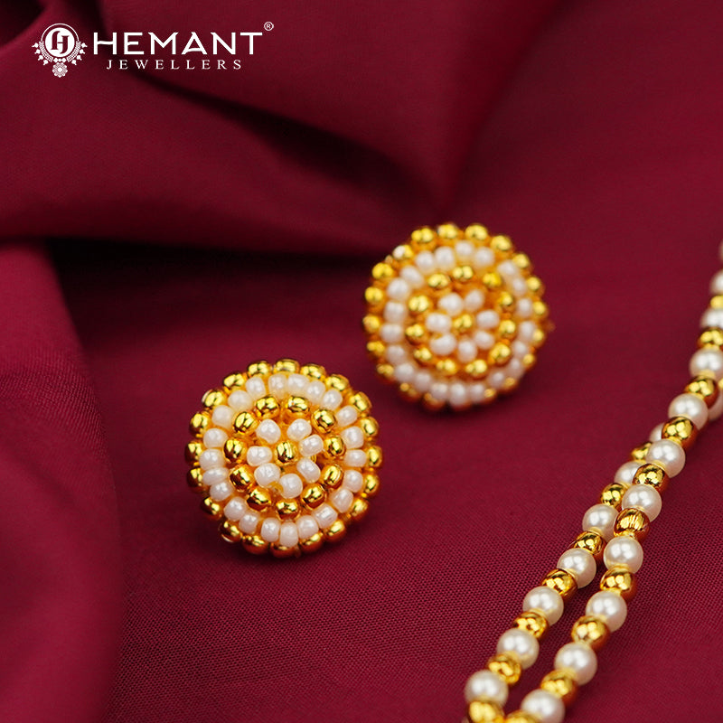 Traditional Maharashtrian Moti Mala Gund Plain(with earrings)
