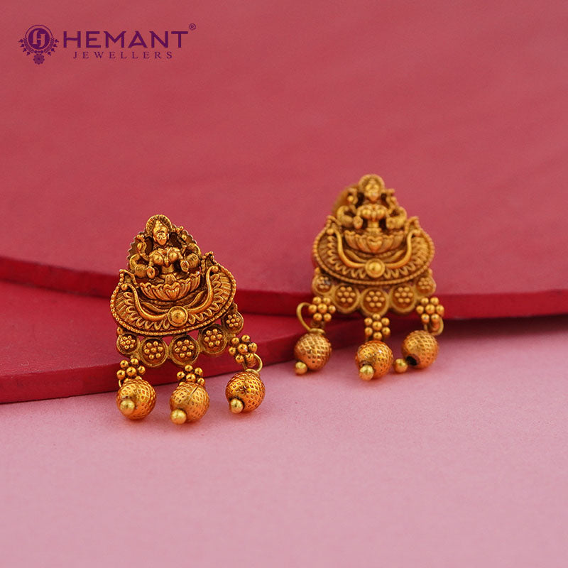 Antique Necklace 3932