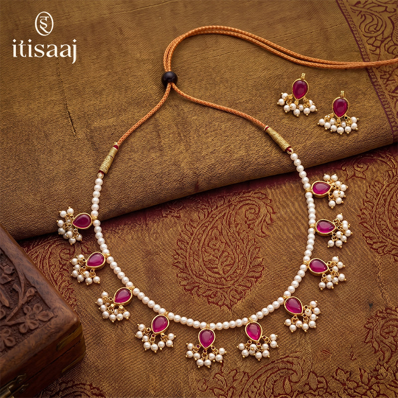 Traditional Maharashtrian Moti Mala 9 Panadi (with Earrings) - 4092