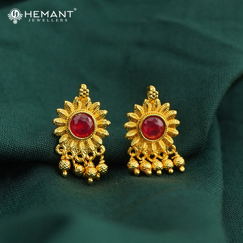 Traditional Maharashtrian Kolhapuri Peti Har 11 Surya 5 Naka (with earrings)