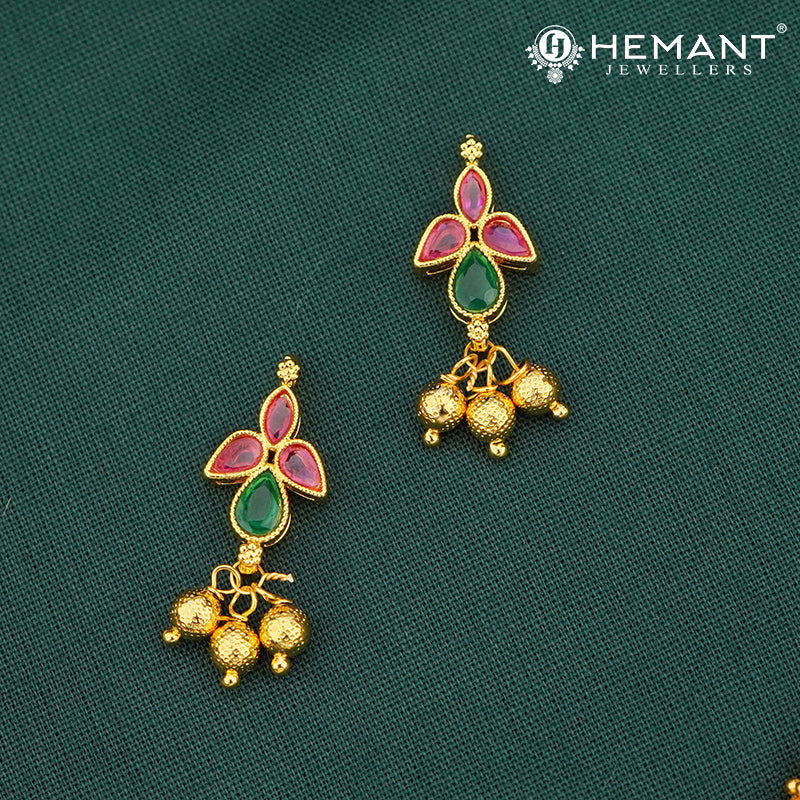 Traditional Maharashtrian Kolhapuri Peti Har 4 Paan Saj Laxmi (with earrings)