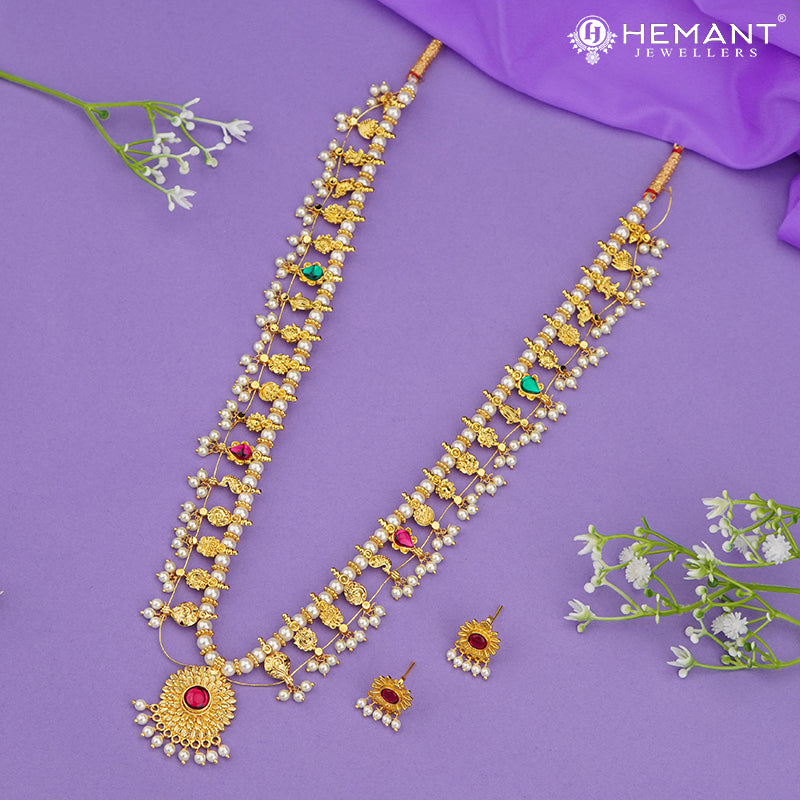 Traditional Maharashtrian Kolhapuri Saaj Moti 18 Pan Surya (with earrings)