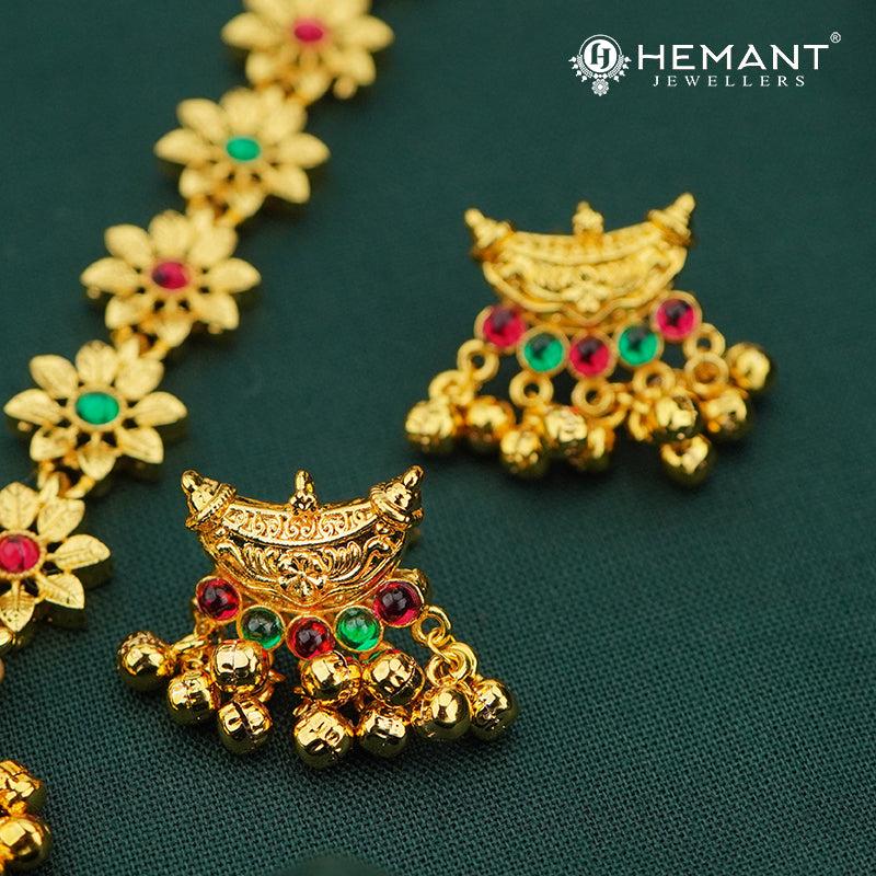 Traditional Maharashtrian Kolhapuri Bakuli Har Boat (with earrings)