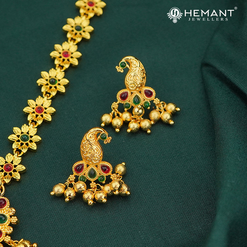 Traditional Maharashtrian Kolhapuri Bakuli Har Peacock (with earrings)