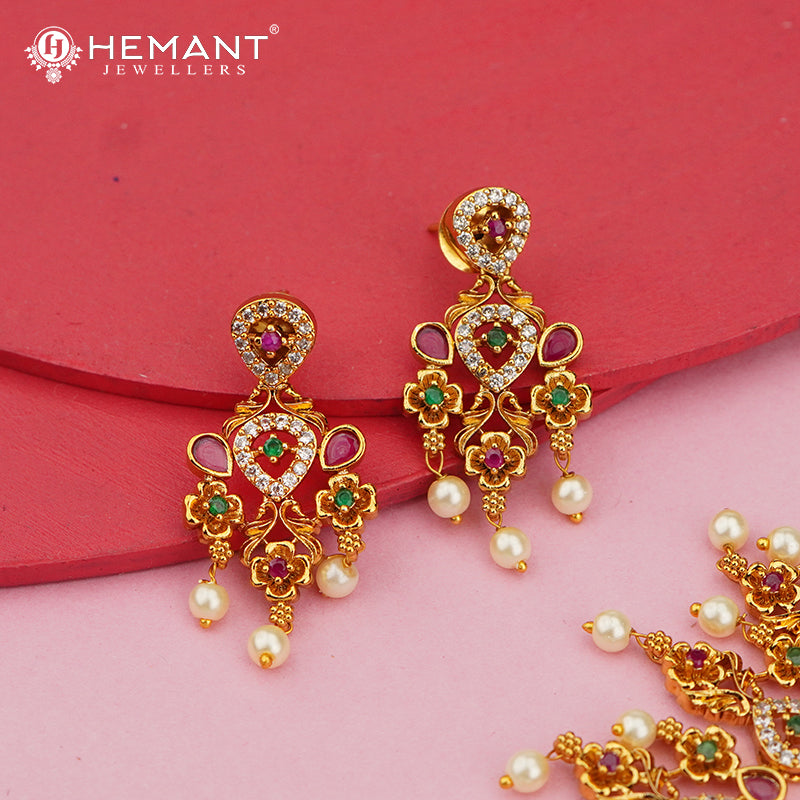 Floral Antique Necklace with Ruby-Green Stones & Pearl Drops – 4600