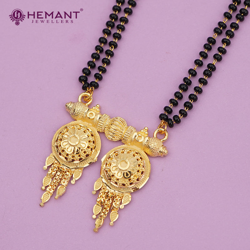 Maharashtrian Classic Black Beads Mangalsutra with Vati Pendant 4886-87