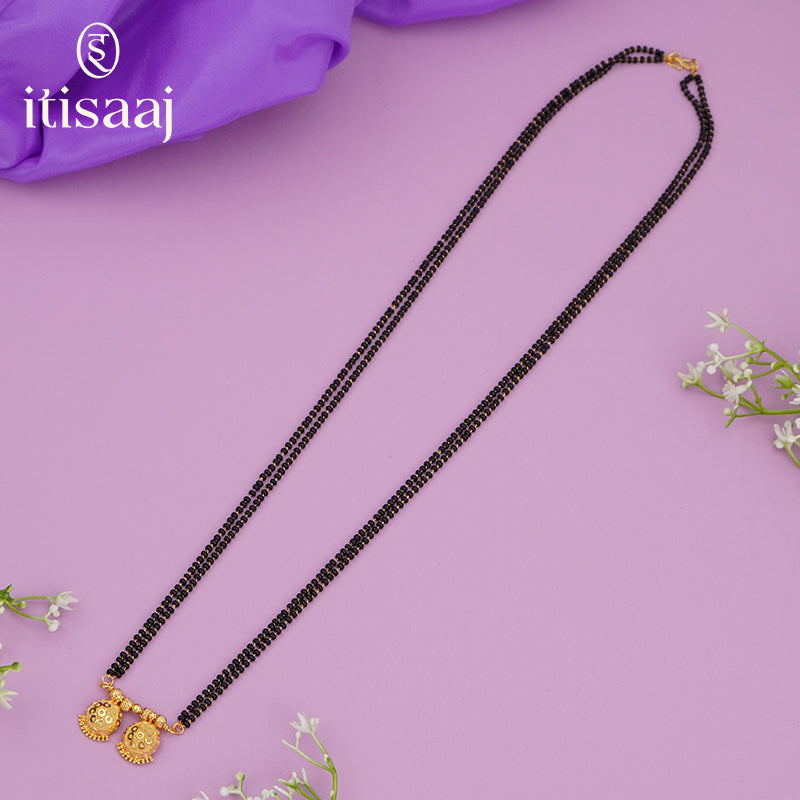 Maharashtrian Classic Black Beads Mangalsutra with Vati Pendant 4812-4984