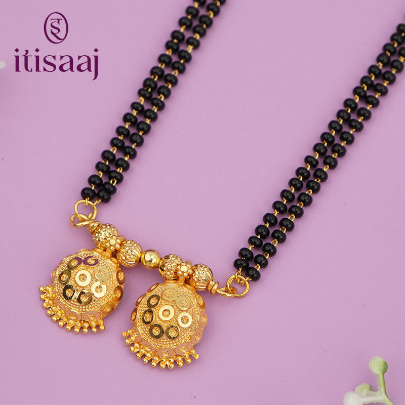 Maharashtrian Classic Black Beads Mangalsutra with Vati Pendant 4812-4984