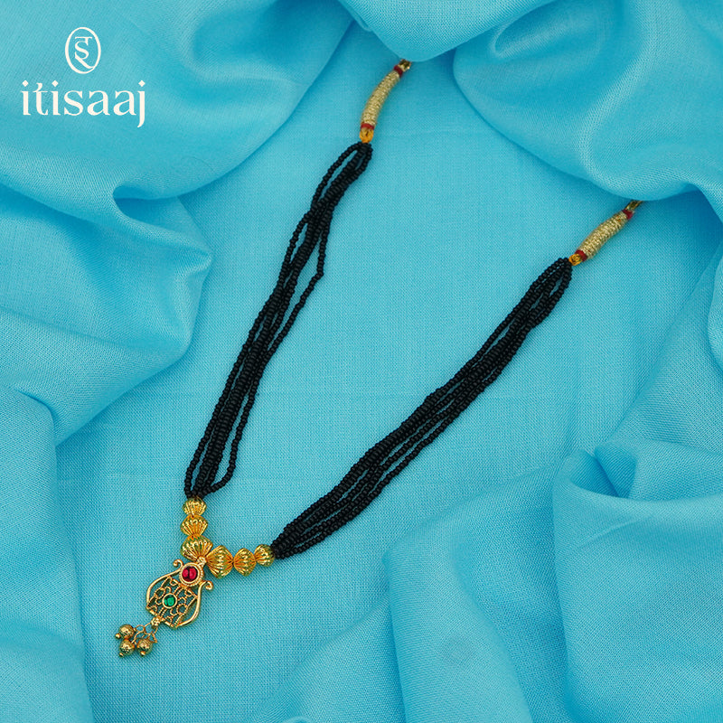 Traditional Maharashtrian Kolhapuri Mangalsutra 3 Utar Jav Kalash Pendal - 5483