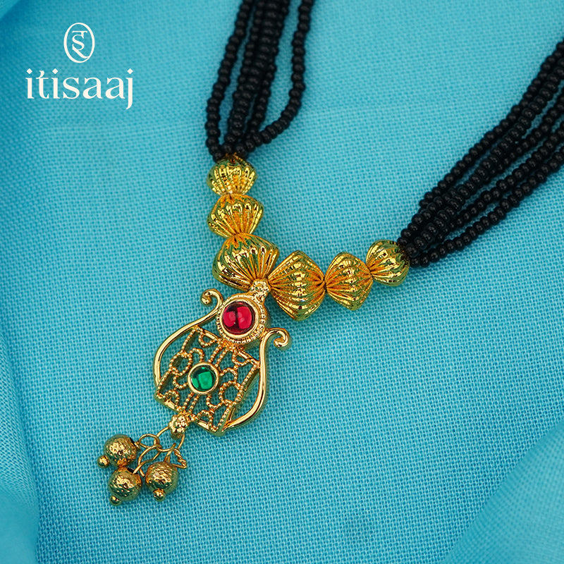 Traditional Maharashtrian Kolhapuri Mangalsutra 3 Utar Jav Kalash Pendal - 5483