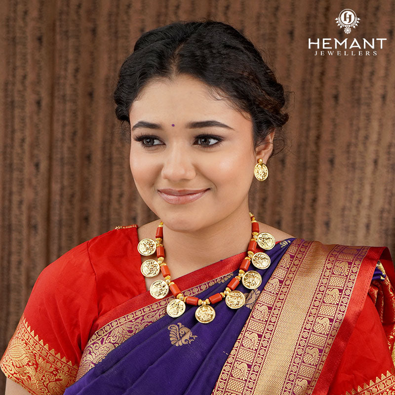 Traditional Maharashtrian Kolhapuri Micro Gold Plated 9 Coin Putali Har (with earrings)