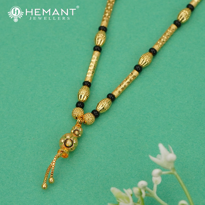 Elegant Gold Plated Short Black Bead Necklace with Textured Mini Ball - 4834