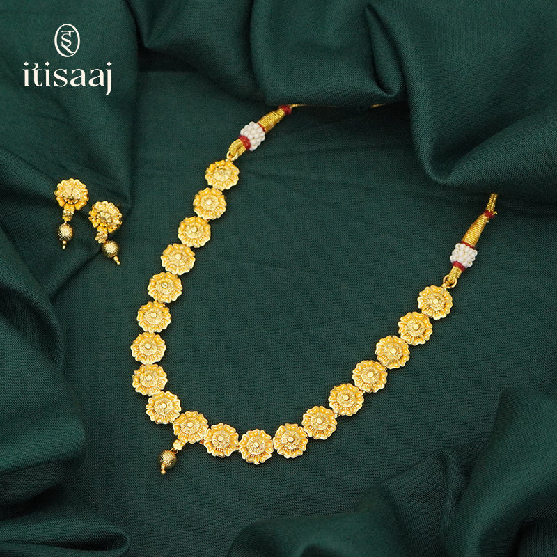 Exquisite Floral Motif Micro Gold Plated Necklace Set with Matching Earrings - 859