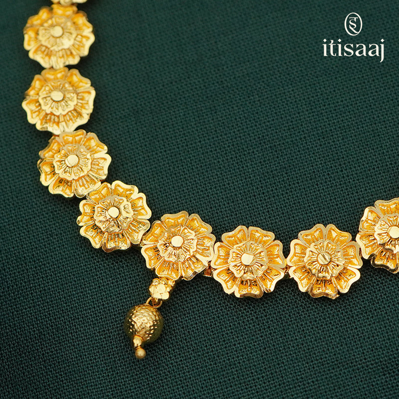 Exquisite Floral Motif Micro Gold Plated Necklace Set with Matching Earrings - 859