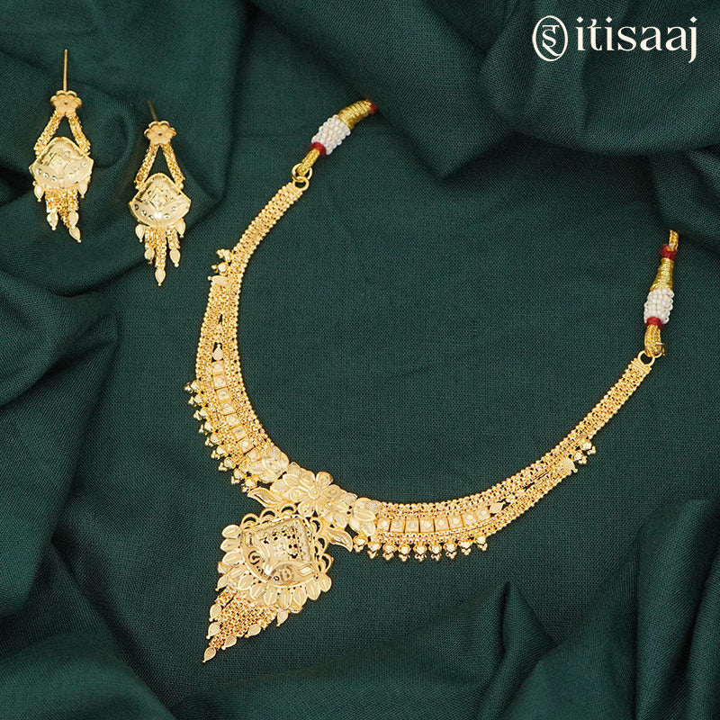 Forming Gold Choker Set | Traditional Maharashtrian Necklace and Earrings - 3783