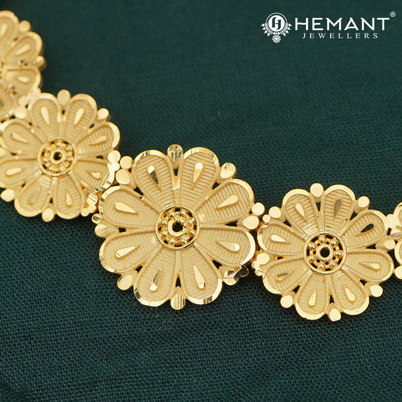 Forming Gold Floral Necklace and Earring Set - 5107