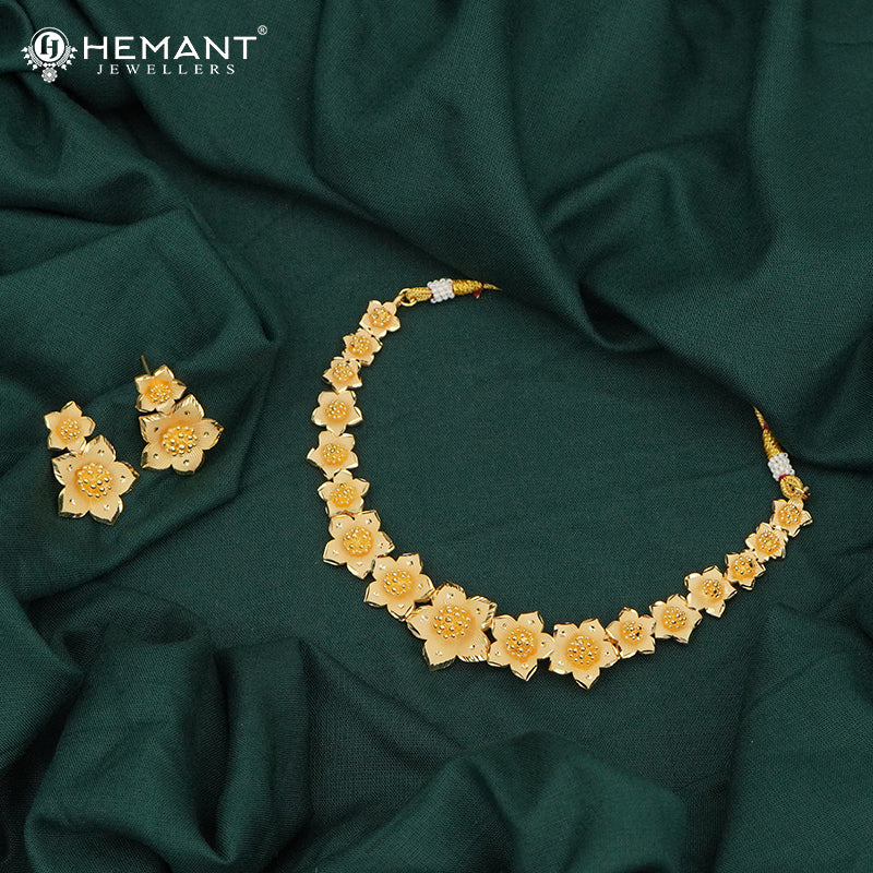 Forming Gold Maharashtrian Floral Choker Necklace Set - Kolhapuri Pushpa Gala-haar - 5108