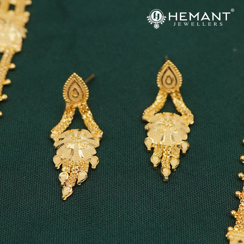 Forming Gold Patai Design Layered Long Rani Haar Necklace Set - 5325