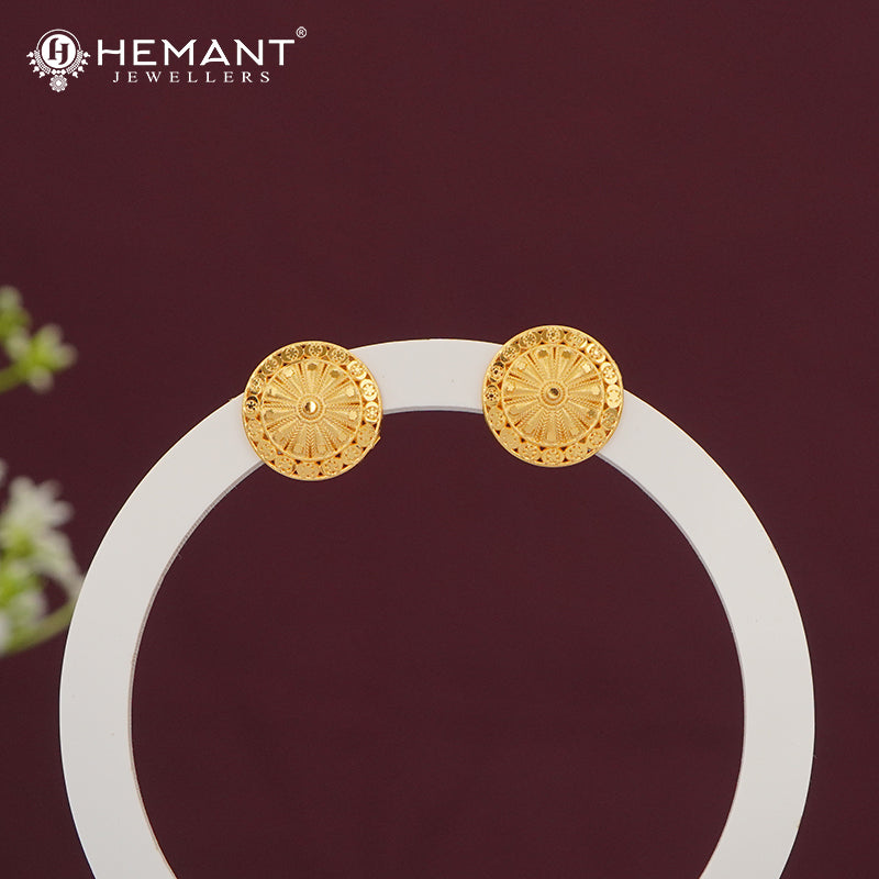 Intricate Filigree Design Gold Plated Stud Earrings - 4329