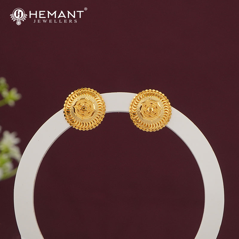 Intricate Filigree Design Gold Plated Stud Earrings - 5185
