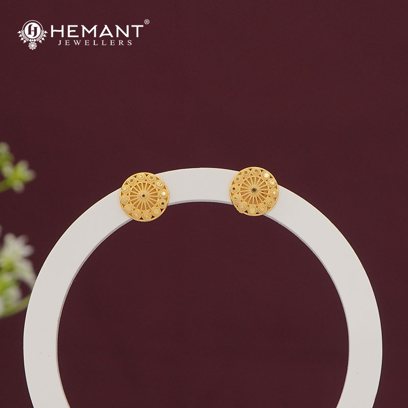 Intricate Filigree Design Gold Plated Stud Earrings - 5192