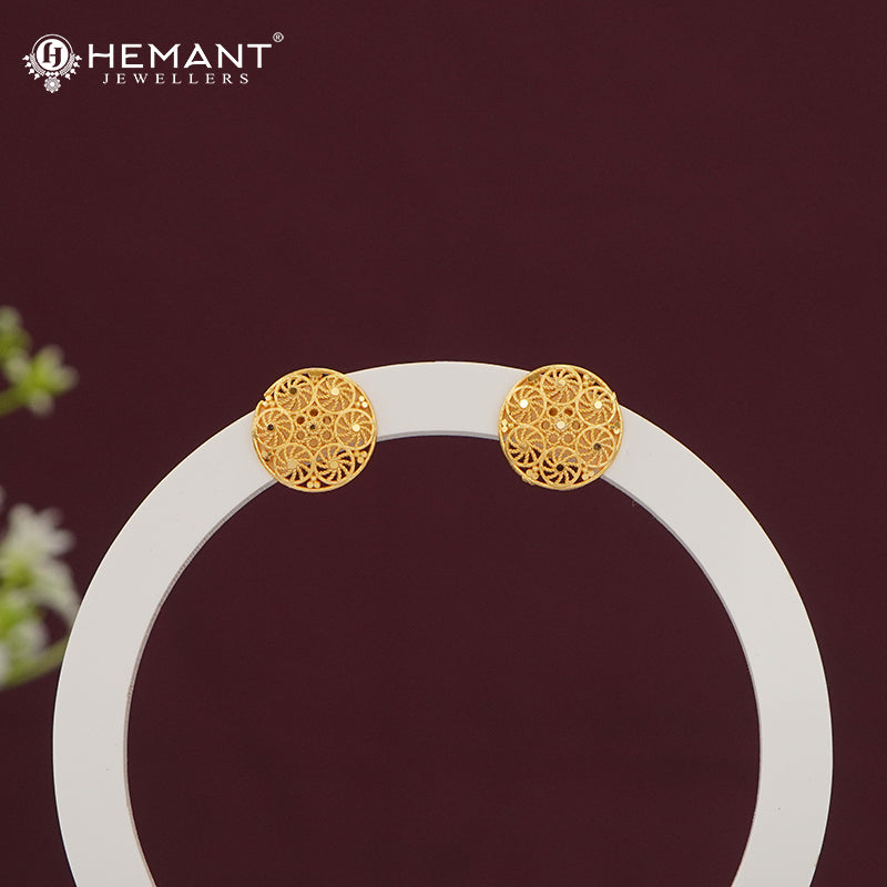 Intricate Filigree Design Gold Plated Stud Earrings - 5184