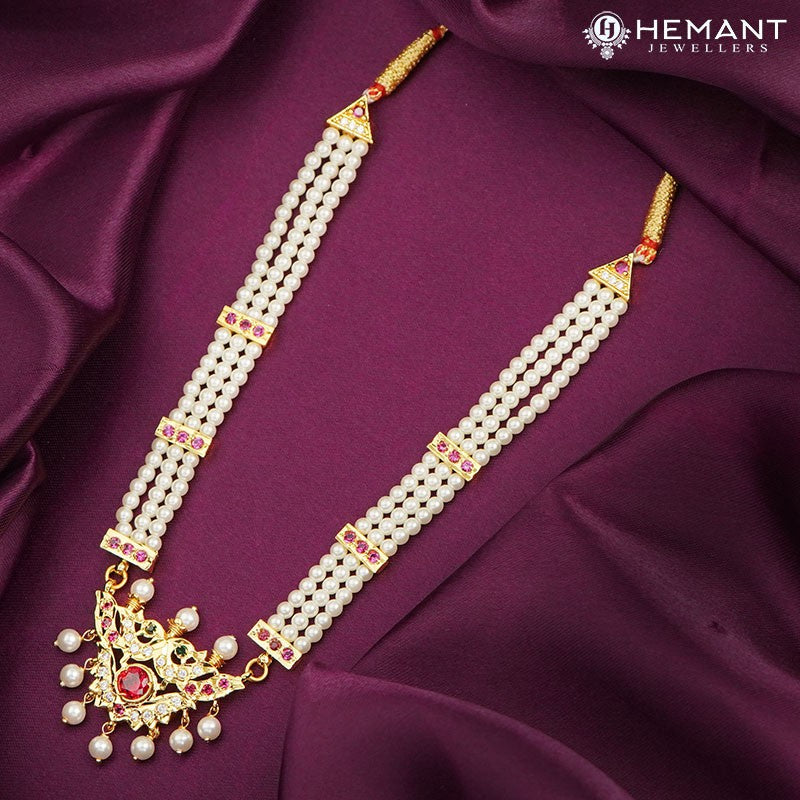 Traditional Maharashtrian Chinchpeti Moti Necklace Short Chinch Peti 3 ...