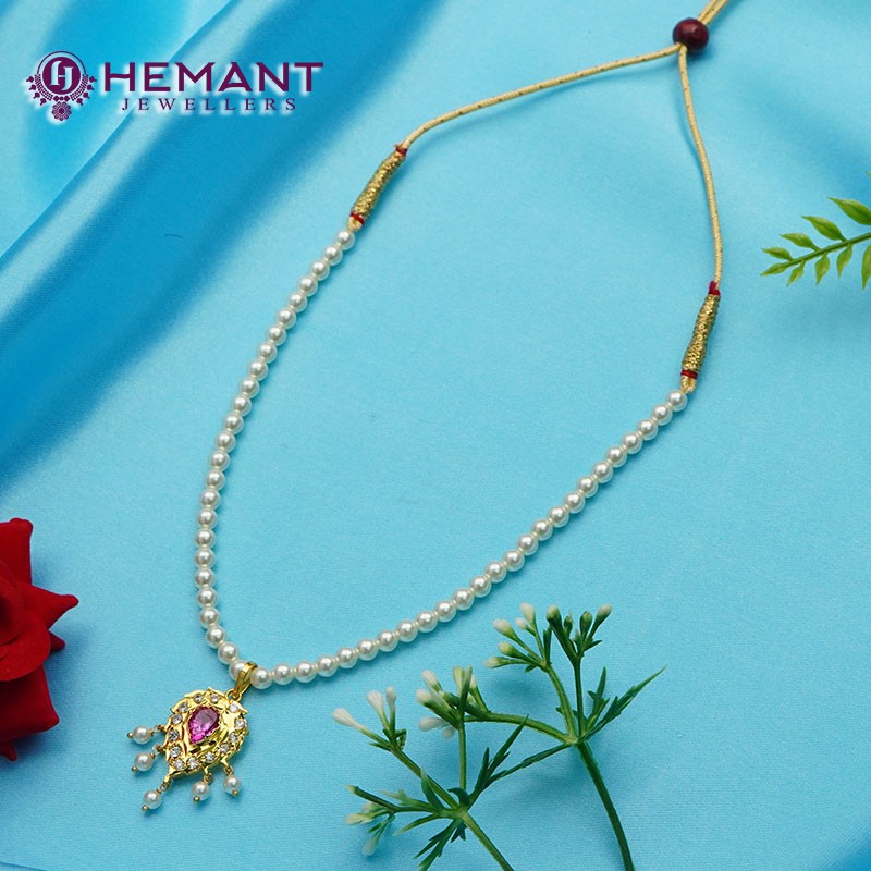 Traditional Maharashtrian Moti Mala Plain Karwari Medium Pan – itisaaj