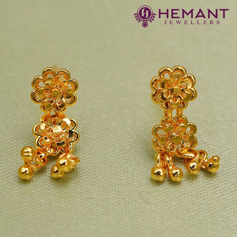 Traditional Maharashtrian Kolhapuri Bakuli Har III Line (with earrings)