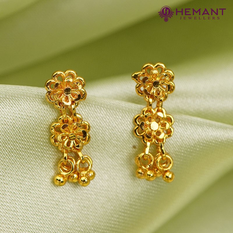 Traditional Maharashtrian Kolhapuri Bakuli Har I Line (with earrings)