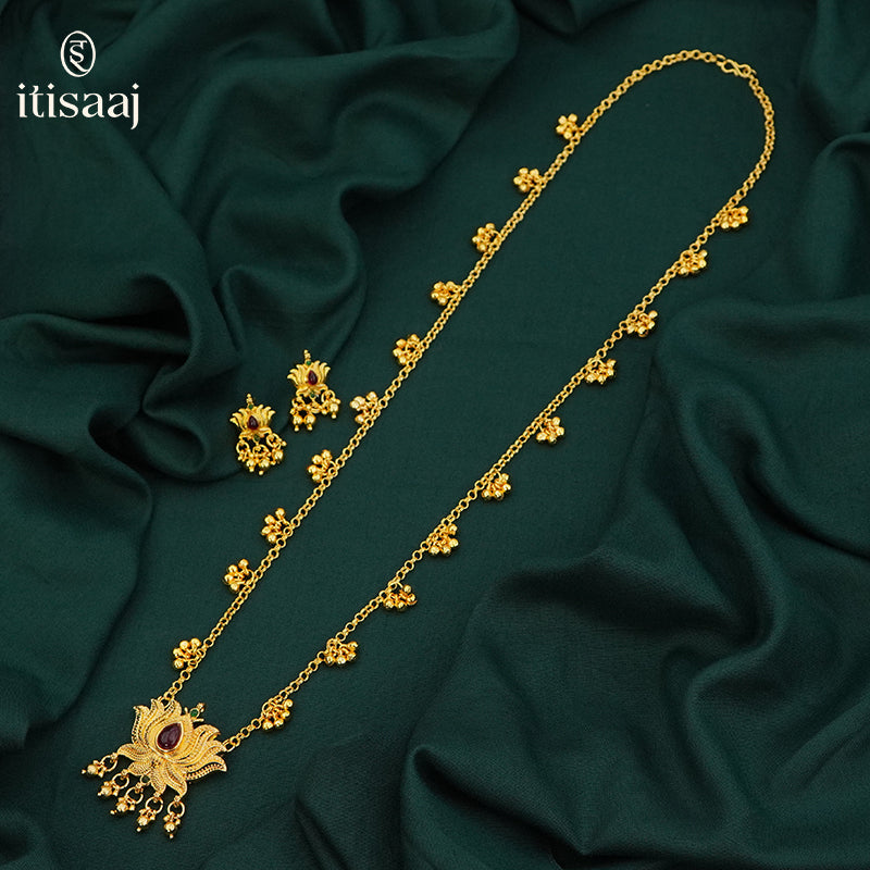 Traditional Maharashtrian Kolhapuri Chain Ghas Kamal Pendal with Earrings - 4912