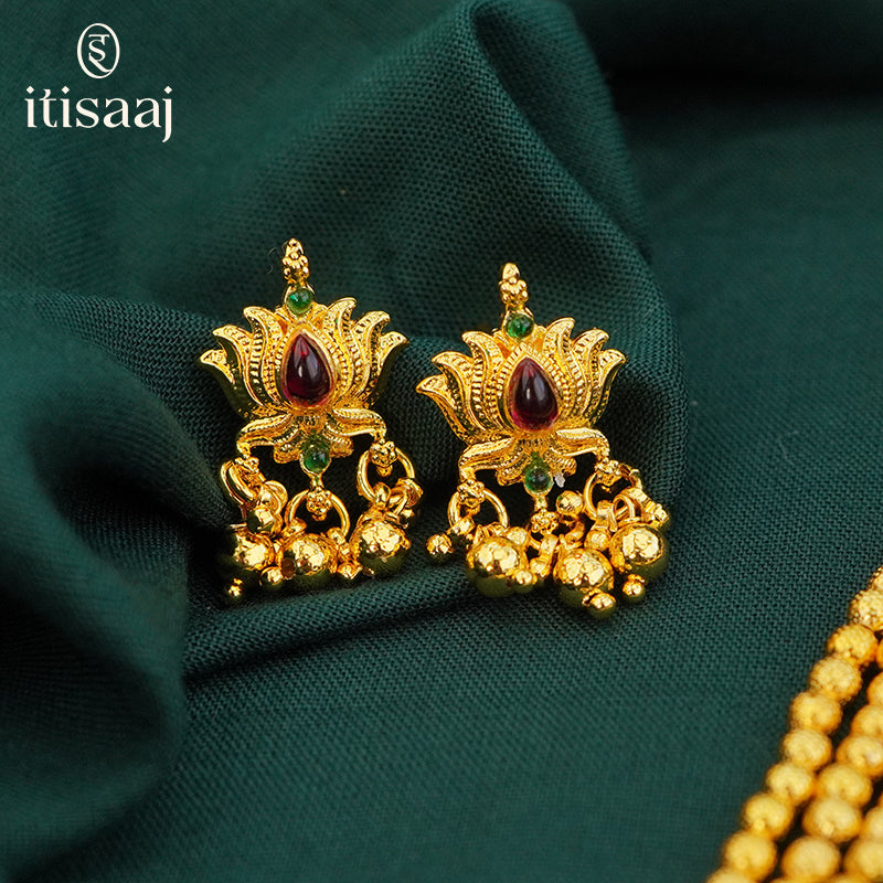 Traditional Maharashtrian Kolhapuri Chex Mala 3 Line Kamal with Earrings - 4312