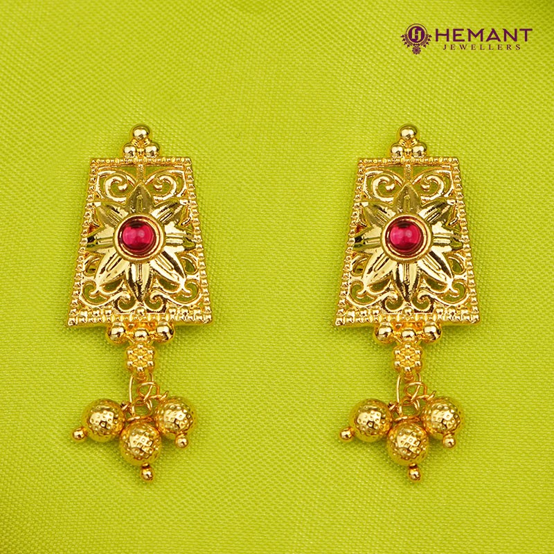 Traditional Maharashtrian Kolhapuri Gadi Thushi Flower Square WT