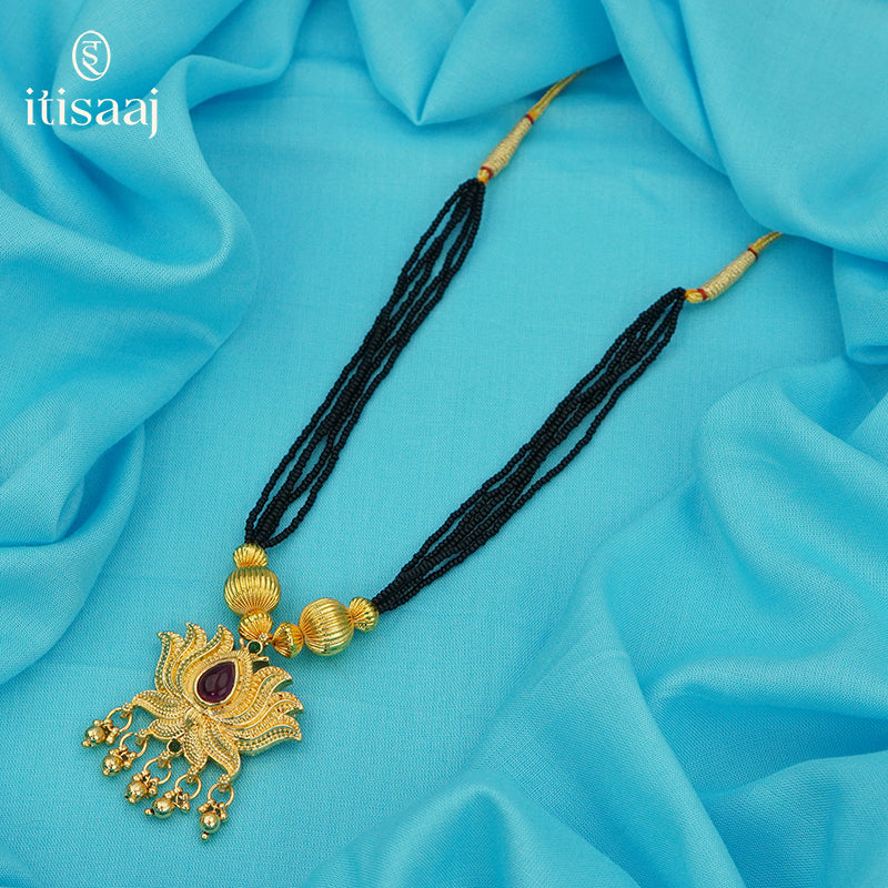 Traditional Maharashtrian Kolhapuri Mangalsutra 3 Jav Kamal Pendal - 1147