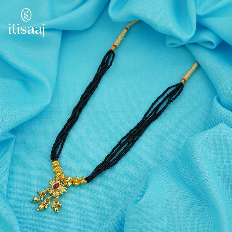 Traditional Maharashtrian Kolhapuri Mangalsutra Kamal Pendal - 4947
