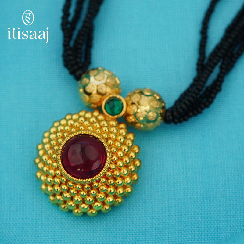Traditional Maharashtrian Kolhapuri Mangalsutra Plain Saj Rava 5 Line - 5232