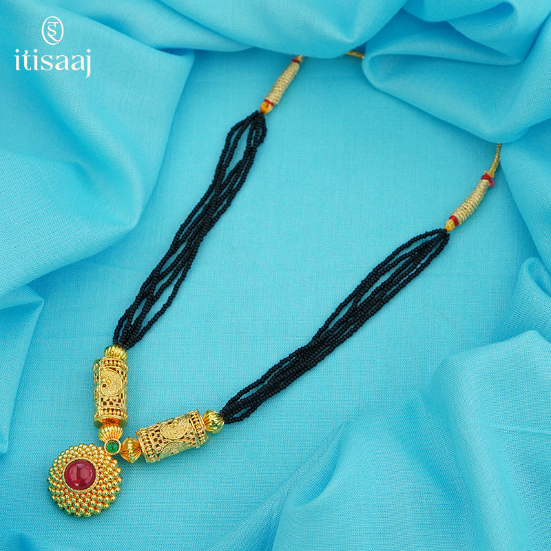 Traditional Maharashtrian Kolhapuri Mangalsutra Saj Rava 5 Line Pendal - 4959